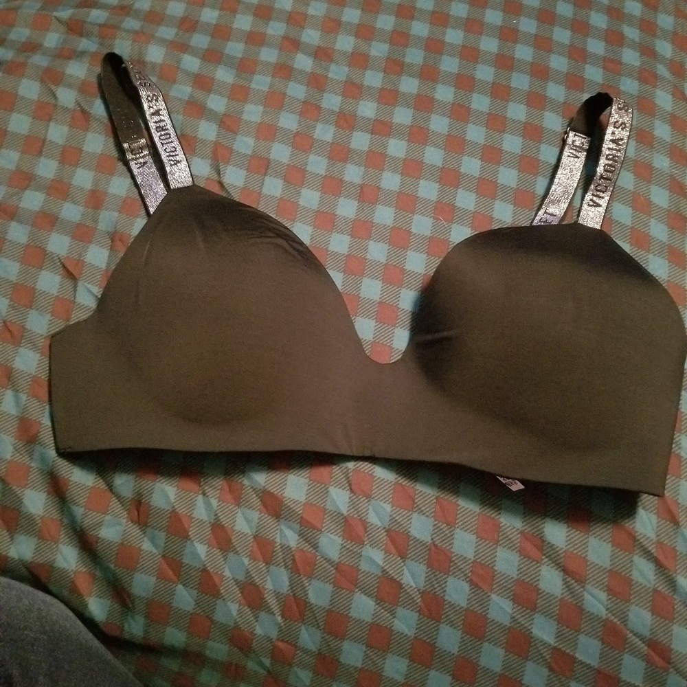 Victoria secret 34D wireless bra